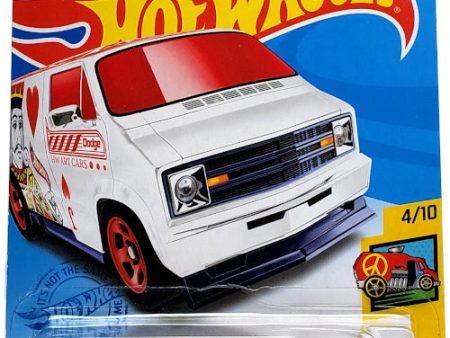 2021 Hot Wheels Mainline #065 - Custom 1977 Dodge Van (Treasure Hunt) GTC88 Online now