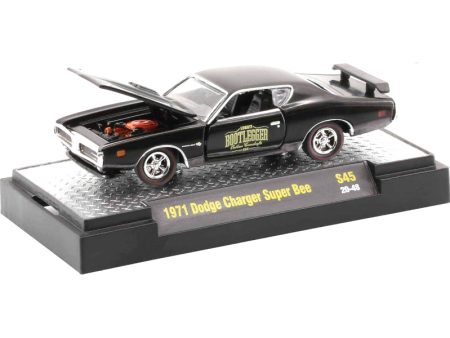 2020 M2 Machines Desktop S45-20-48 - 1971 Dodge Charger Super Bee (Bootlegger Black) Online now