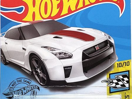 2020 Hot Wheels Mainline #137 - 2017 Nissan GT-R R35 (White) GHC83 Fashion