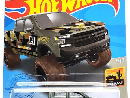 2021 Hot Wheels Mainline #080 - 2019 Chevy Silverado Trail Boss LT Truck (Camo) GRX69 Sale