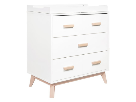 Babyletto Scoot 3-Drawer Changer Dresser with Removable Changing Tray (White Washed) For Sale